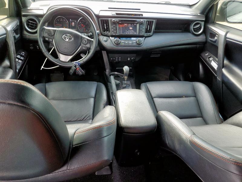 2018 TOYOTA RAV4 SE - JTMNFREV0JJ164230