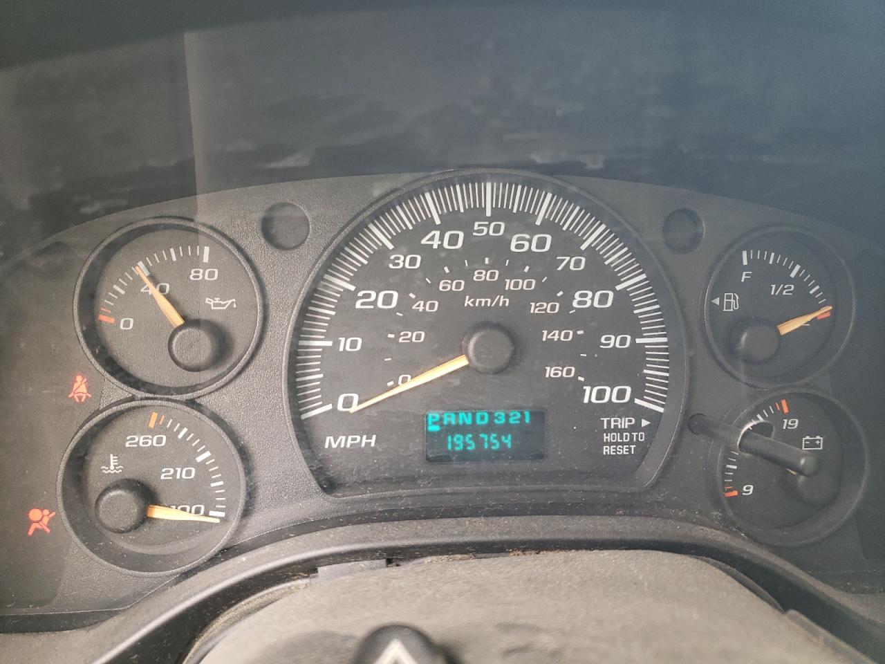 Lot #3297956783 2005 GMC SAVANA CUT