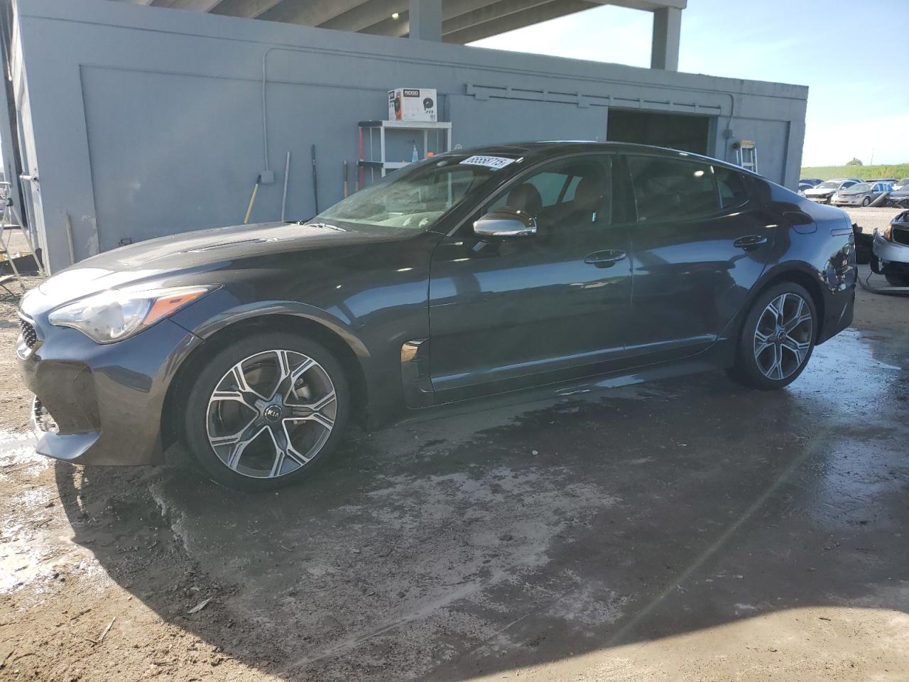KIA STINGER