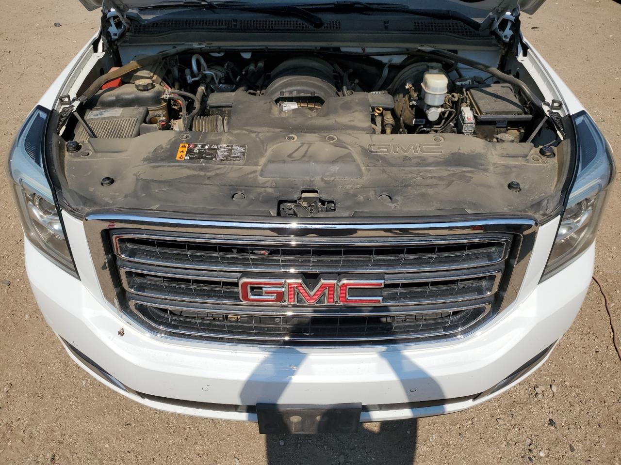 GMC YUKON C1500 SLT