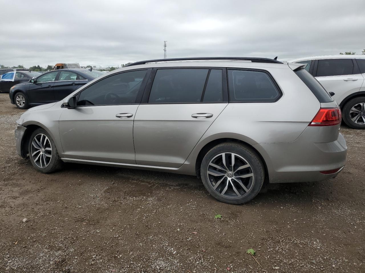 VOLKSWAGEN GOLF SPORTSVAN S