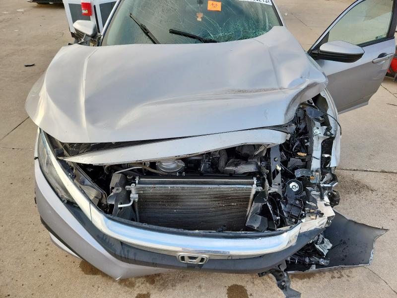 2018 HONDA CIVIC EX 2HGFC2F70JH577580