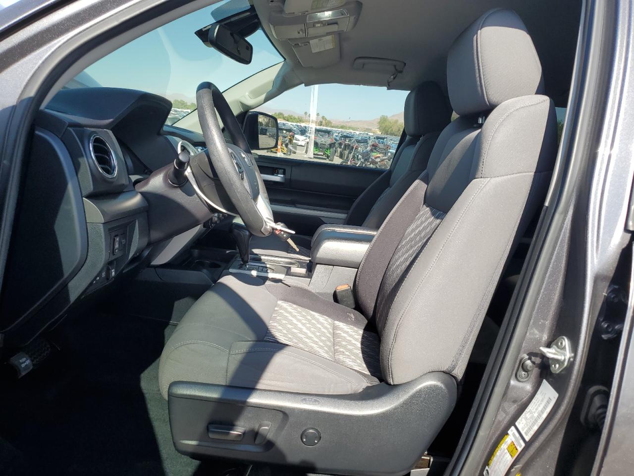 TOYOTA TUNDRA CREWMAX SR5