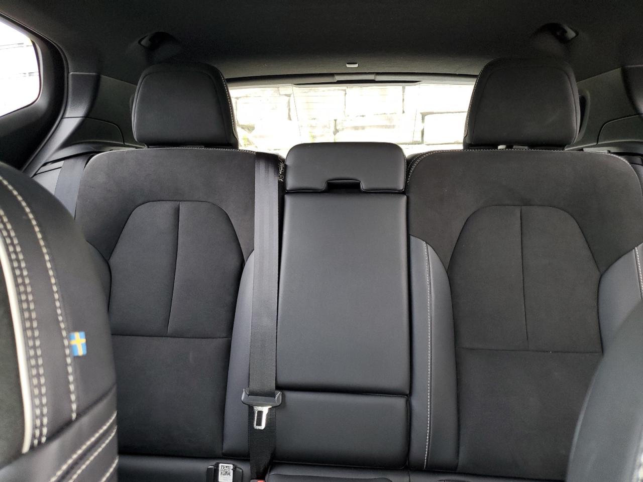 VOLVO XC40 T5 R-DESIGN