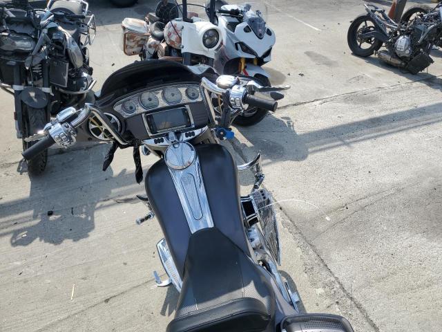 2017 HARLEY-DAVIDSON FLHXS STRE 1HD1KRC16HB636671