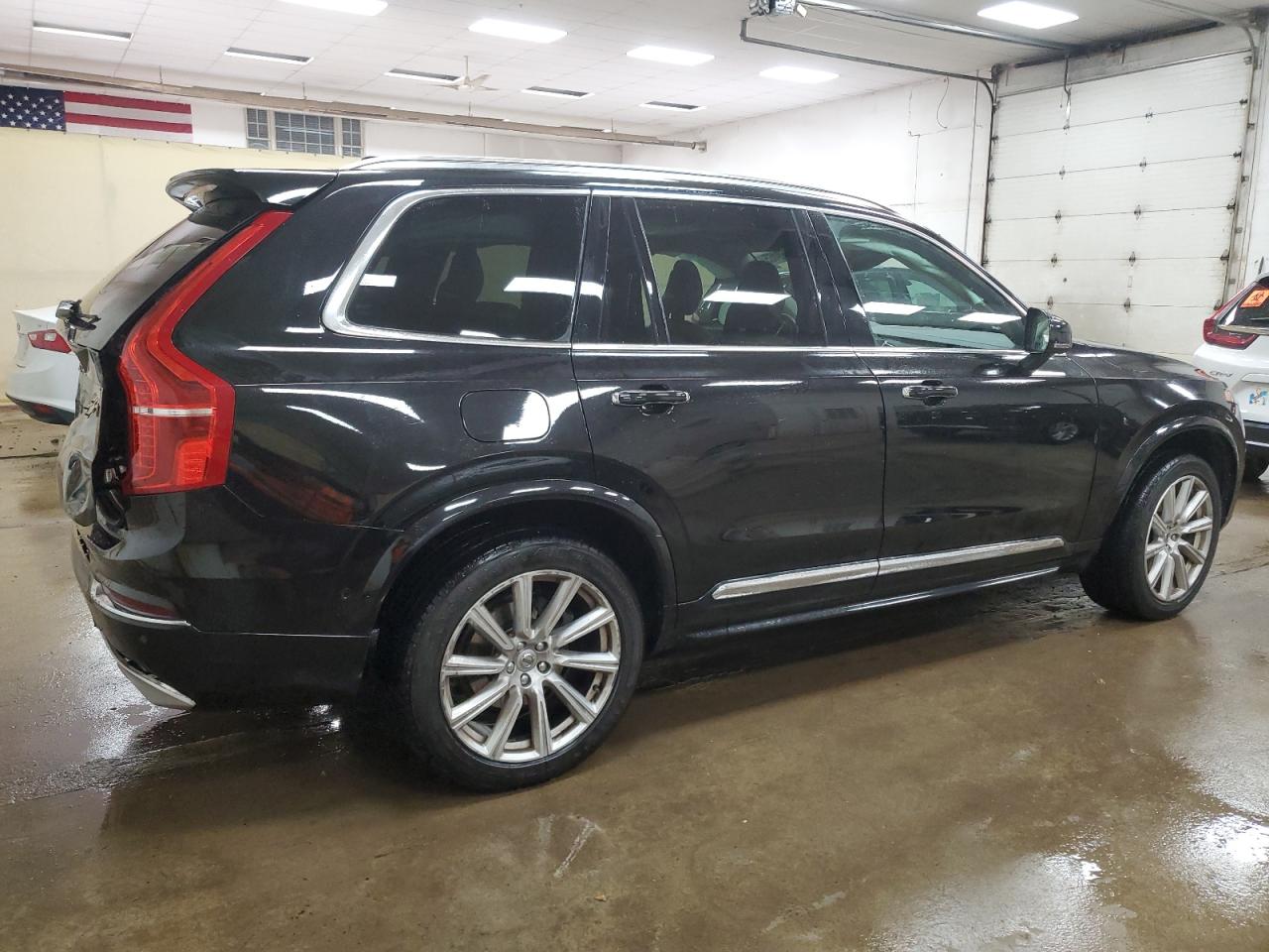 VOLVO XC90 T6