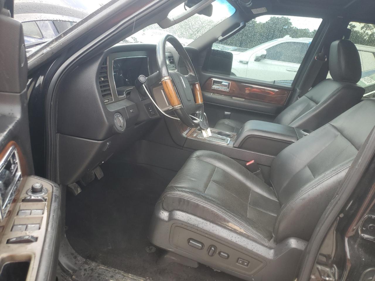 Lincoln Navigator 2011