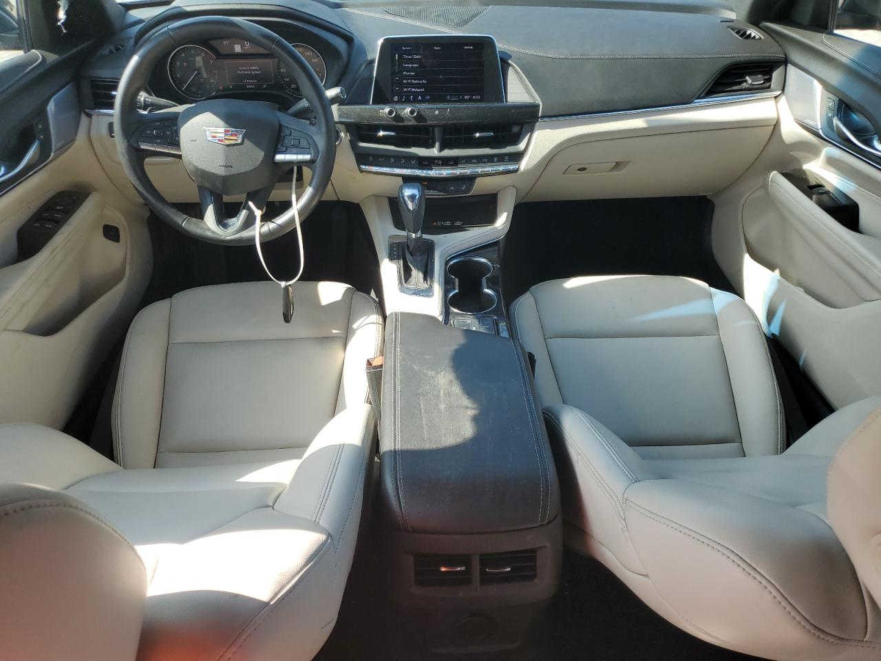 CADILLAC CT4 LUXURY +