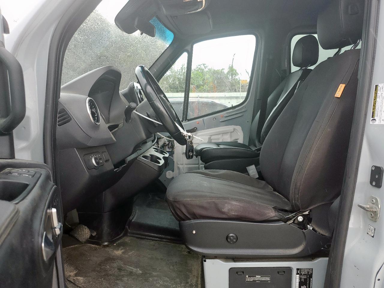 MERCEDES-BENZ SPRINTER 1500