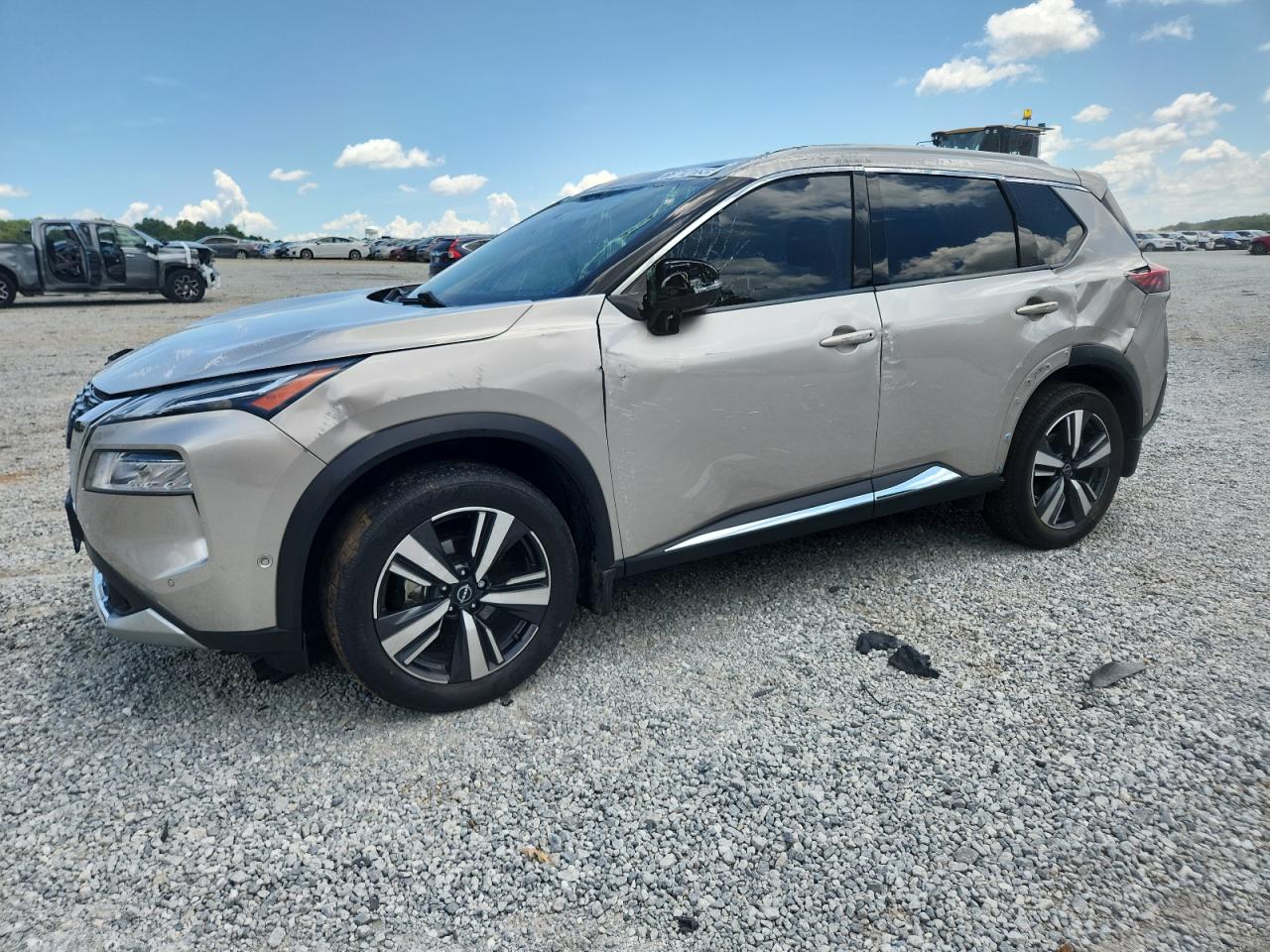 NISSAN ROGUE PLATINUM