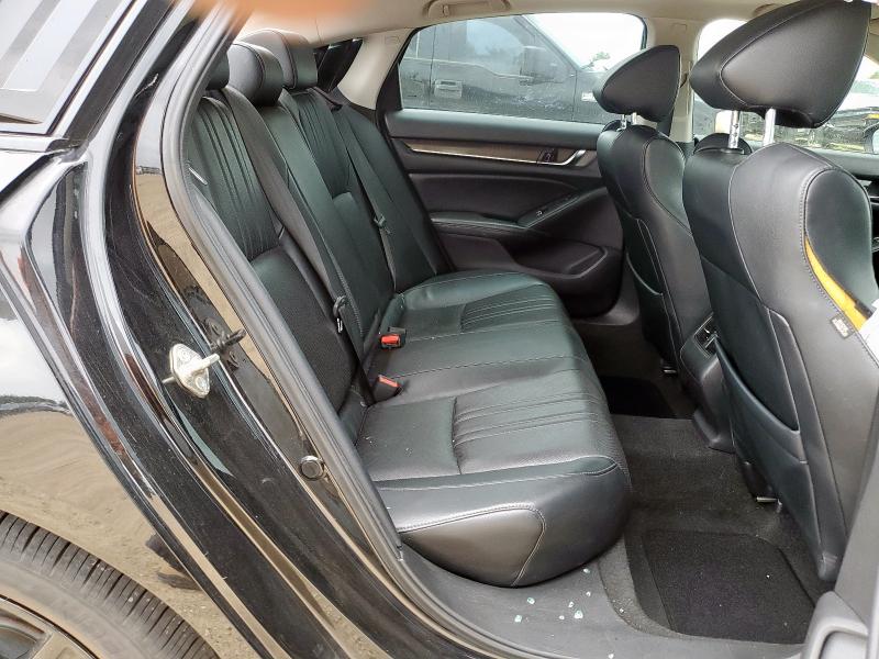 2018 HONDA ACCORD TOU 1HGCV1F98JA103156