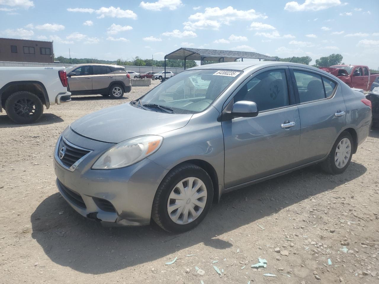 NISSAN VERSA S