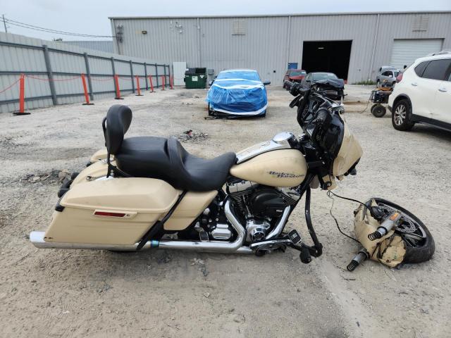 HARLEY-DAVIDSON FLHXS STRE