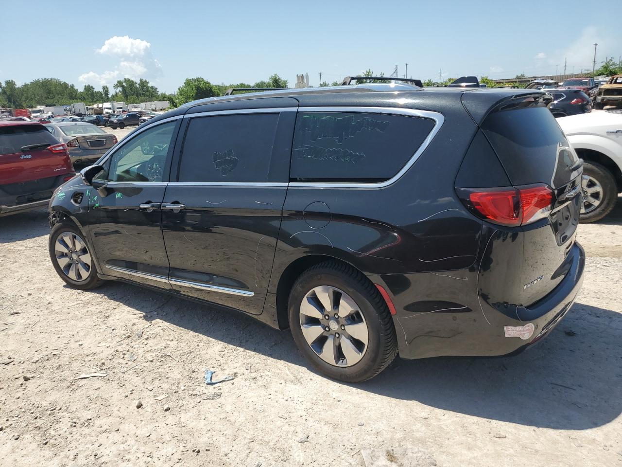 Lot #3311752717 2018 CHRYSLER PACIFICA H