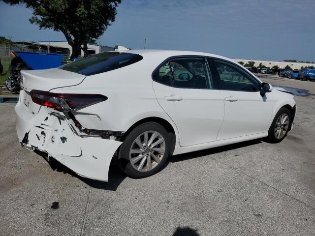 2021 TOYOTA CAMRY LE 4T1C11AK3MU612980