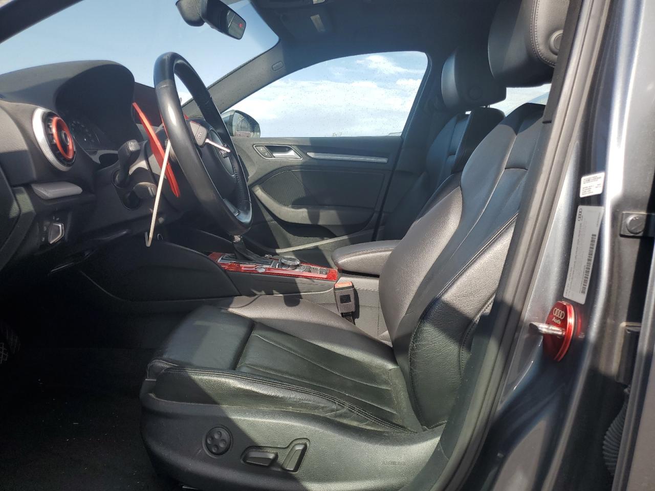 AUDI A3 E-TRON PREMIUM PLUS