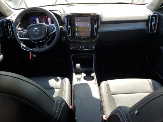 2025 VOLVO XC40 CORE YV4L12UJ2S2599951