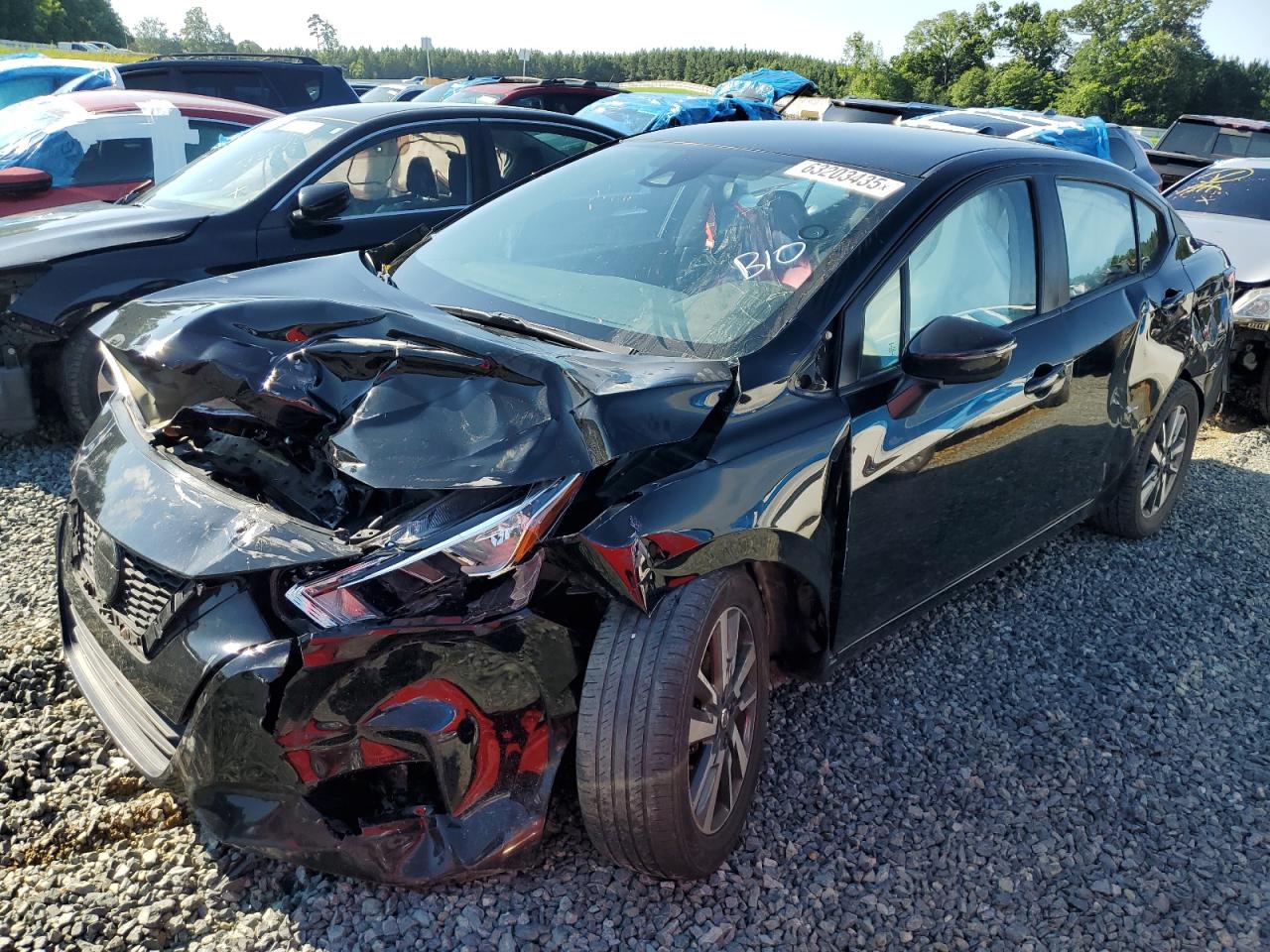 NISSAN VERSA SV