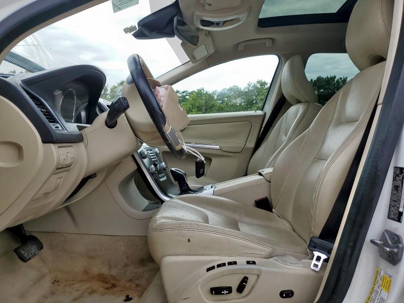 2015 VOLVO XC60 T5 PR YV440MDK9F2730584