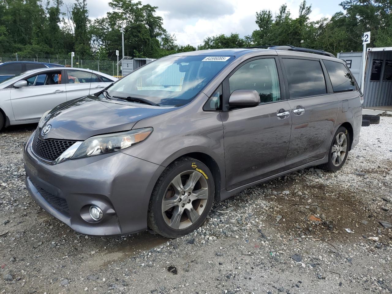 TOYOTA SIENNA SPORT