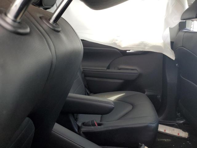 2024 TOYOTA HIGHLANDER 5TDKARAH0RS537606