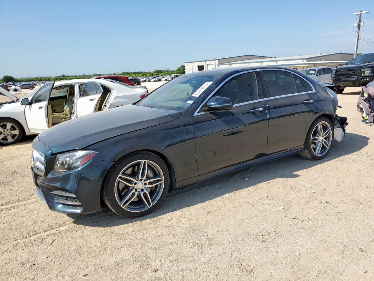 MERCEDES-BENZ E-CLASS 300