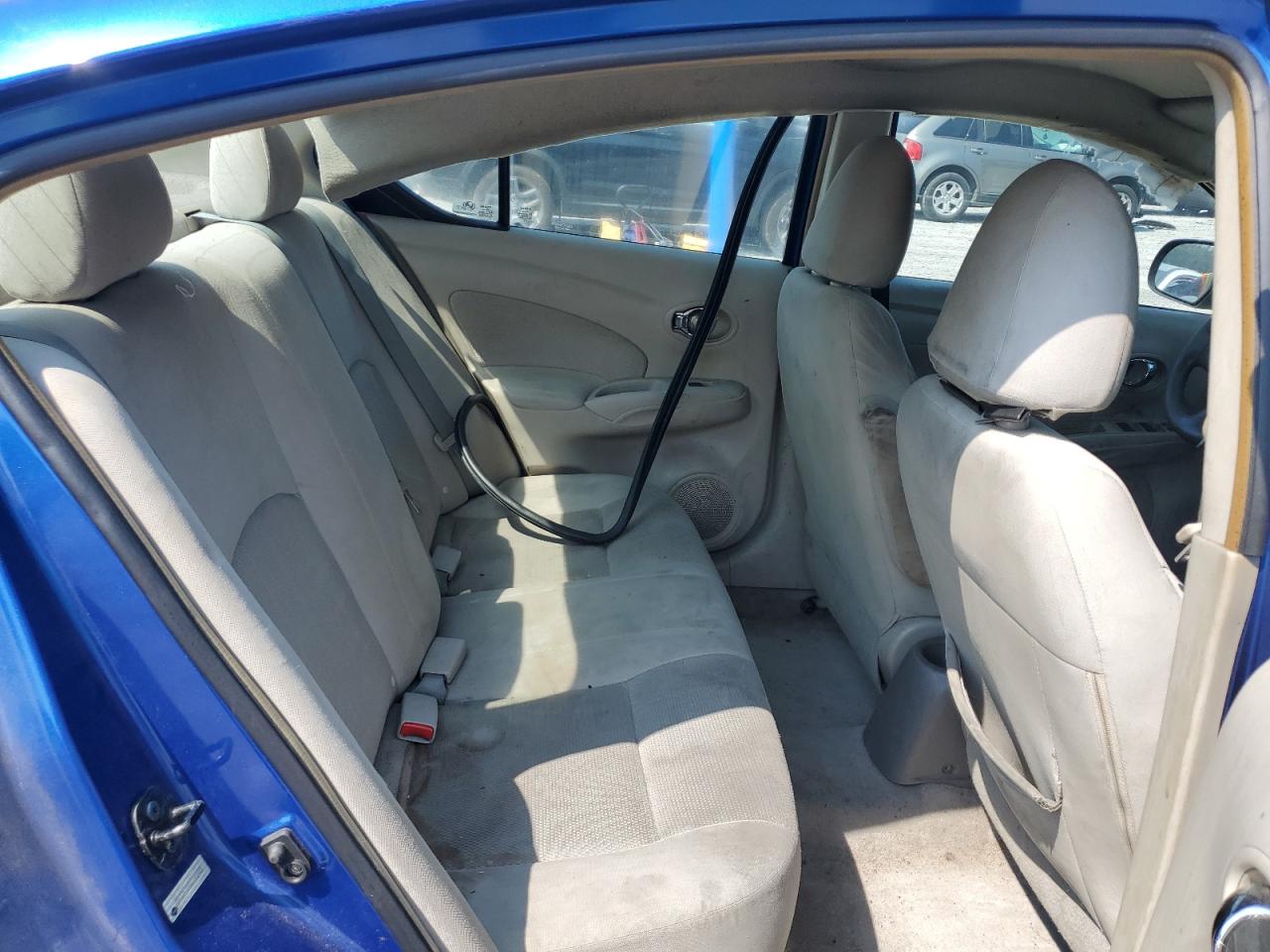 NISSAN VERSA S