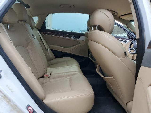 2015 HYUNDAI GENESIS 3. KMHGN4JE0FU053361