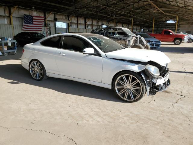 2015 MERCEDES-BENZ C 250 WDDGJ4HB2FG406926