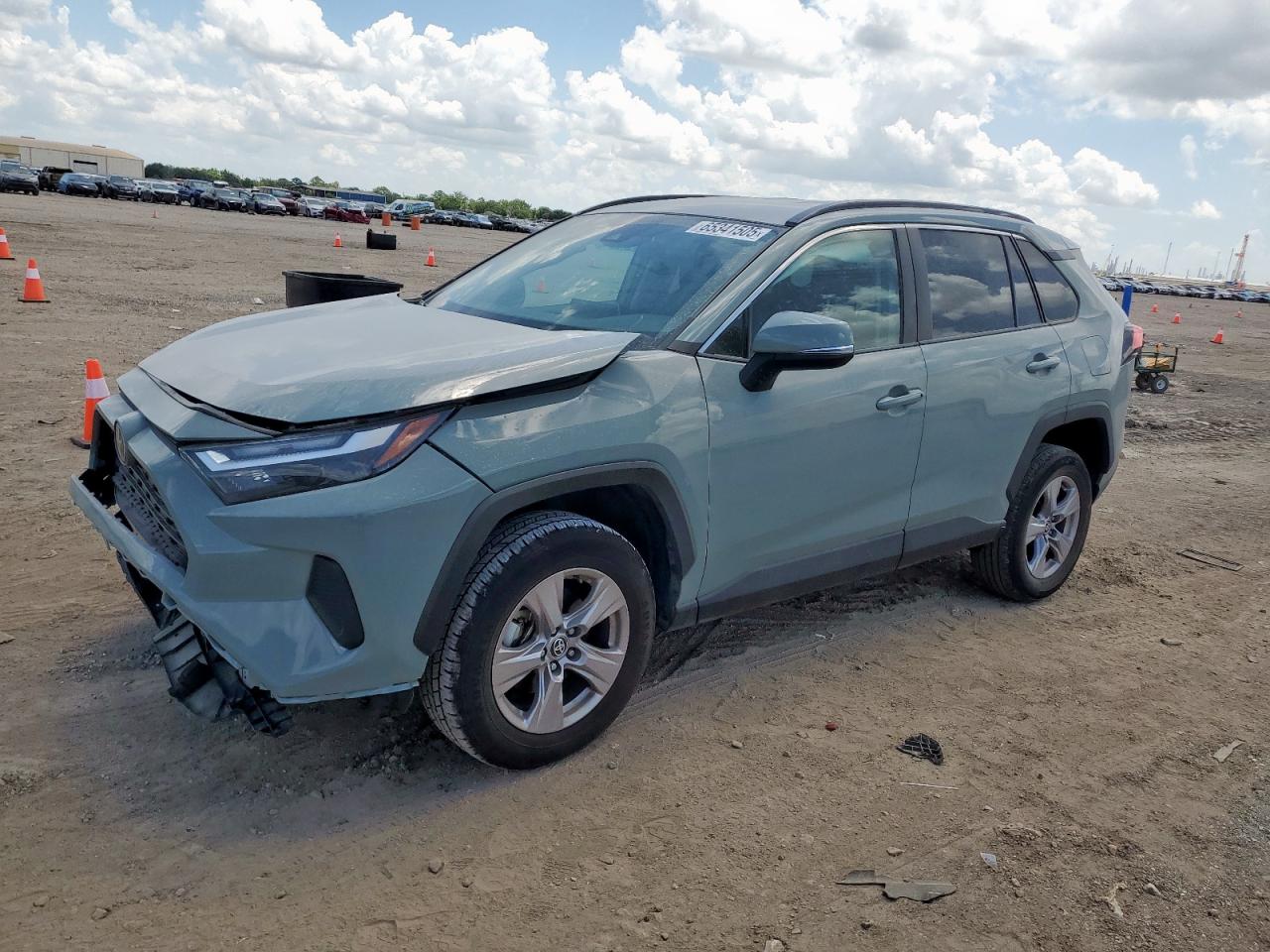 TOYOTA RAV4 XLE
