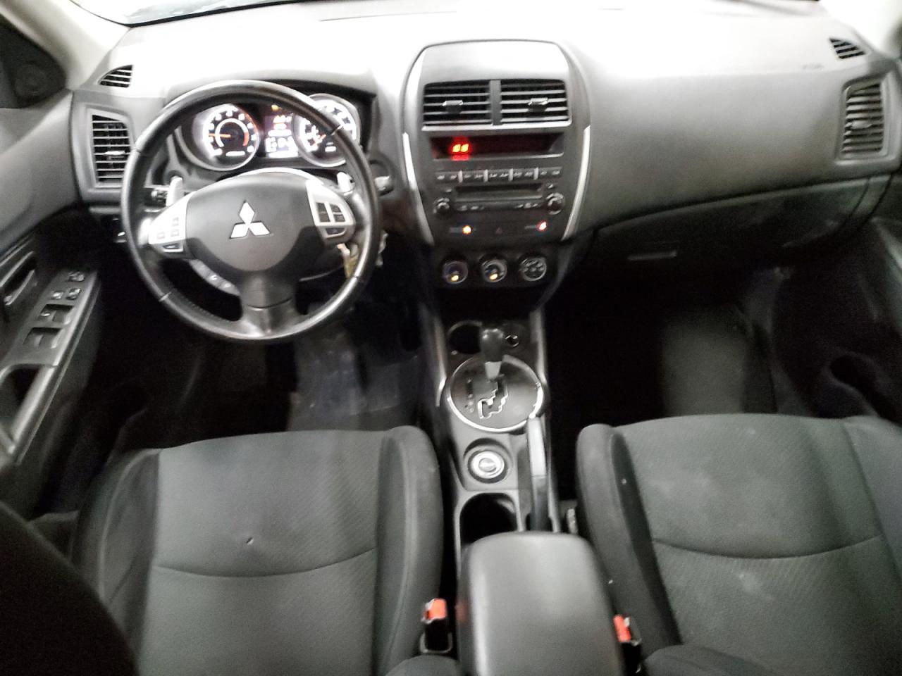 MITSUBISHI OUTLANDER ES