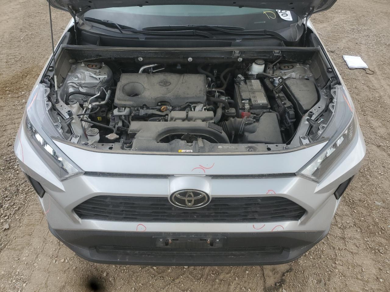 TOYOTA RAV4 LE