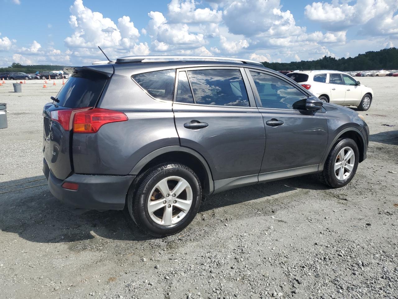 TOYOTA RAV4 XLE