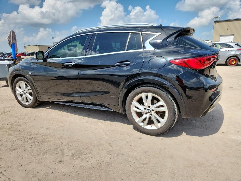 2017 INFINITI QX30 BASE SJKCH5CP1HA019543