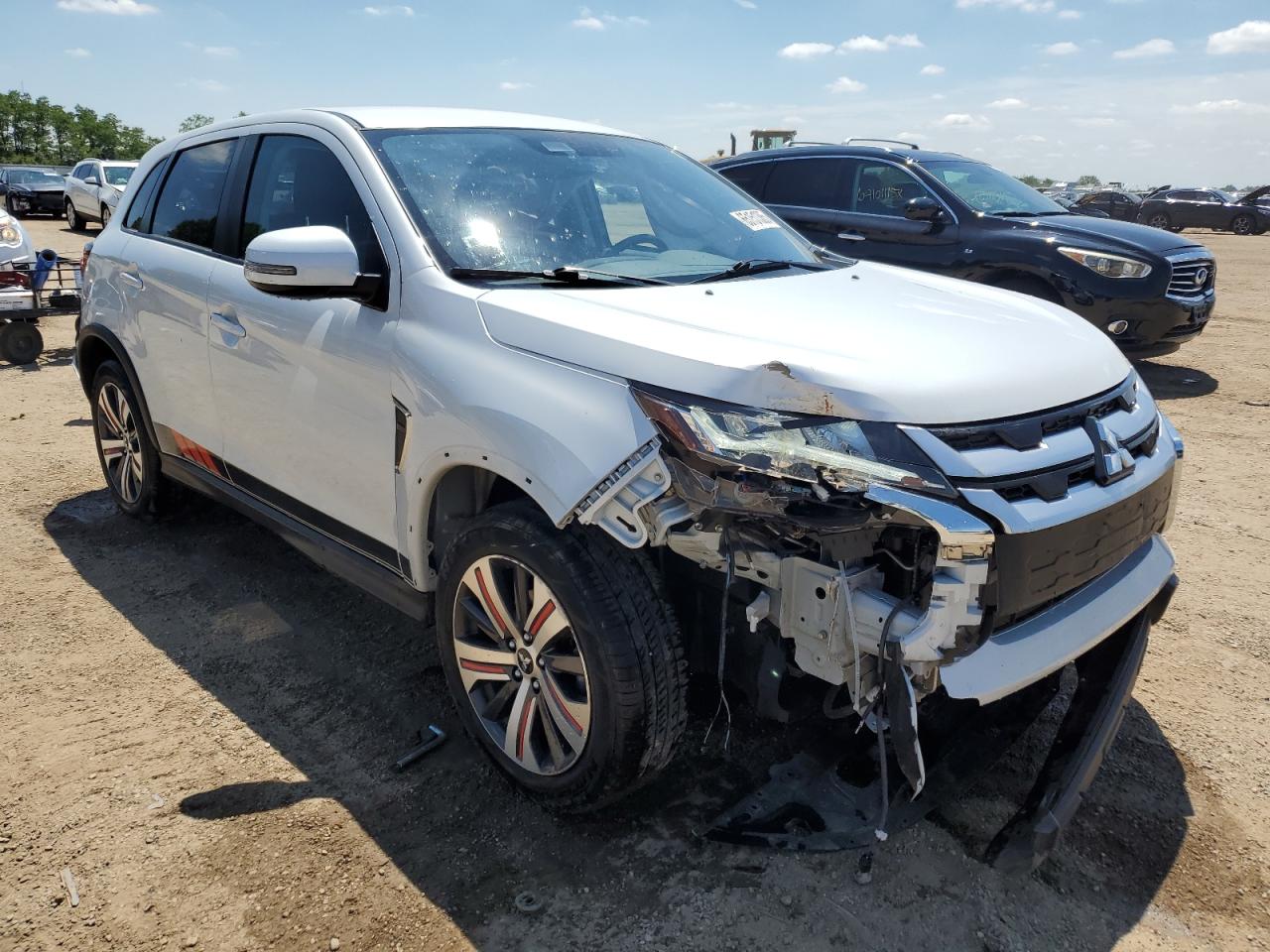 MITSUBISHI OUTLANDER ES