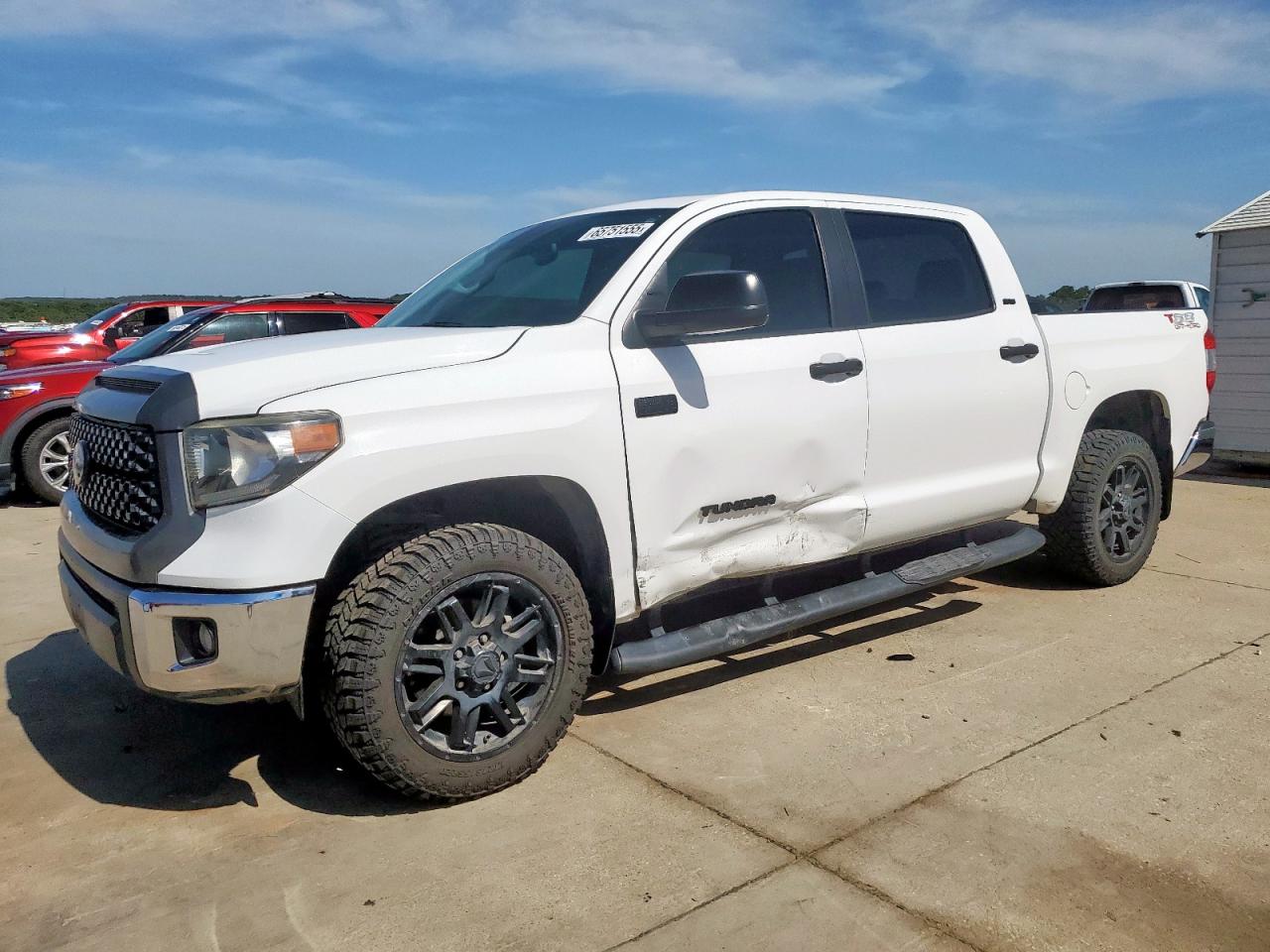TOYOTA TUNDRA CREWMAX SR5