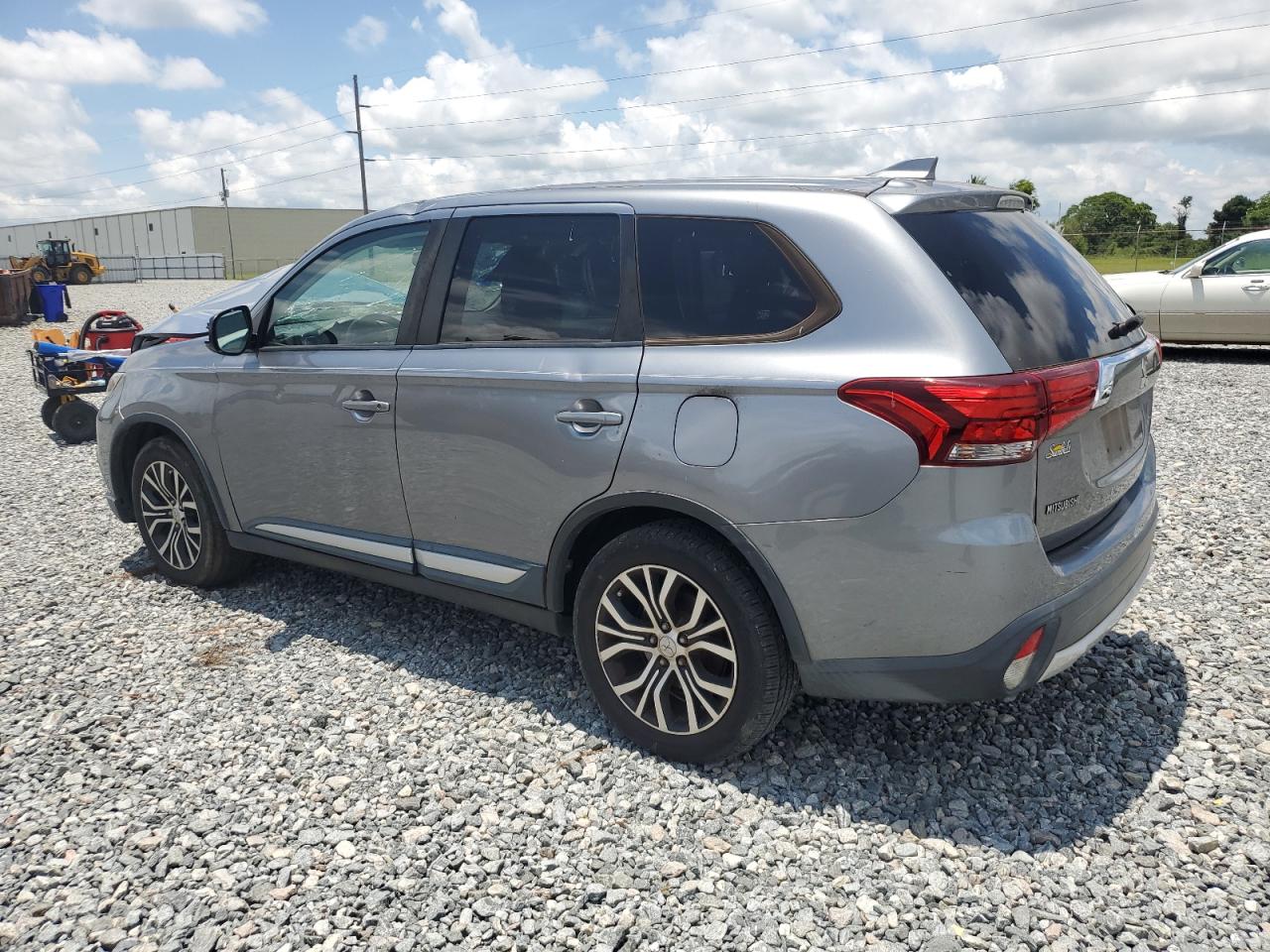 MITSUBISHI OUTLANDER ES