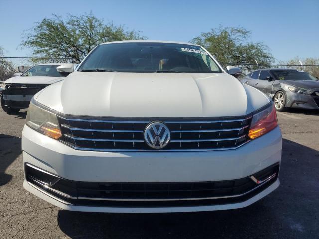 2017 VOLKSWAGEN PASSAT S - 1VWAT7A3XHC079732