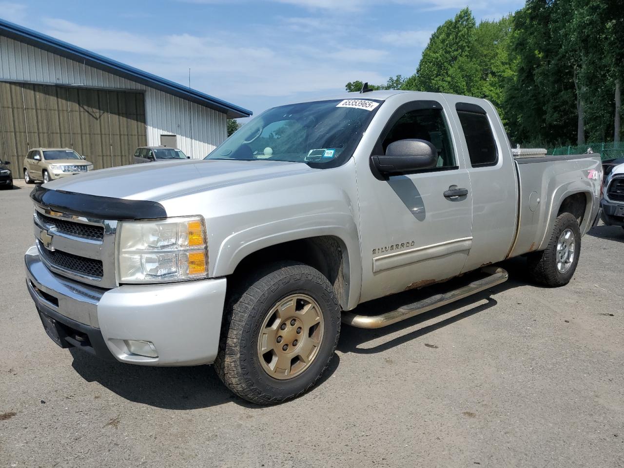 CHEVROLET SILVERADO K1500 LT