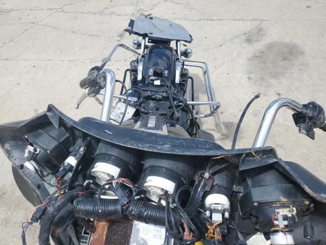 2011 HARLEY-DAVIDSON FLHTCU 1HD1FC419BB677710