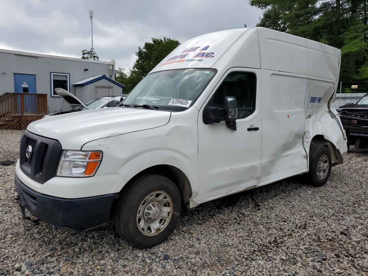 NISSAN NV2500 2500 S