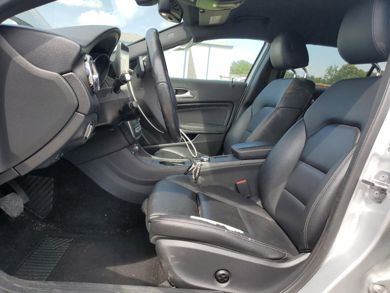 MERCEDES-BENZ GLA-CLASS 250