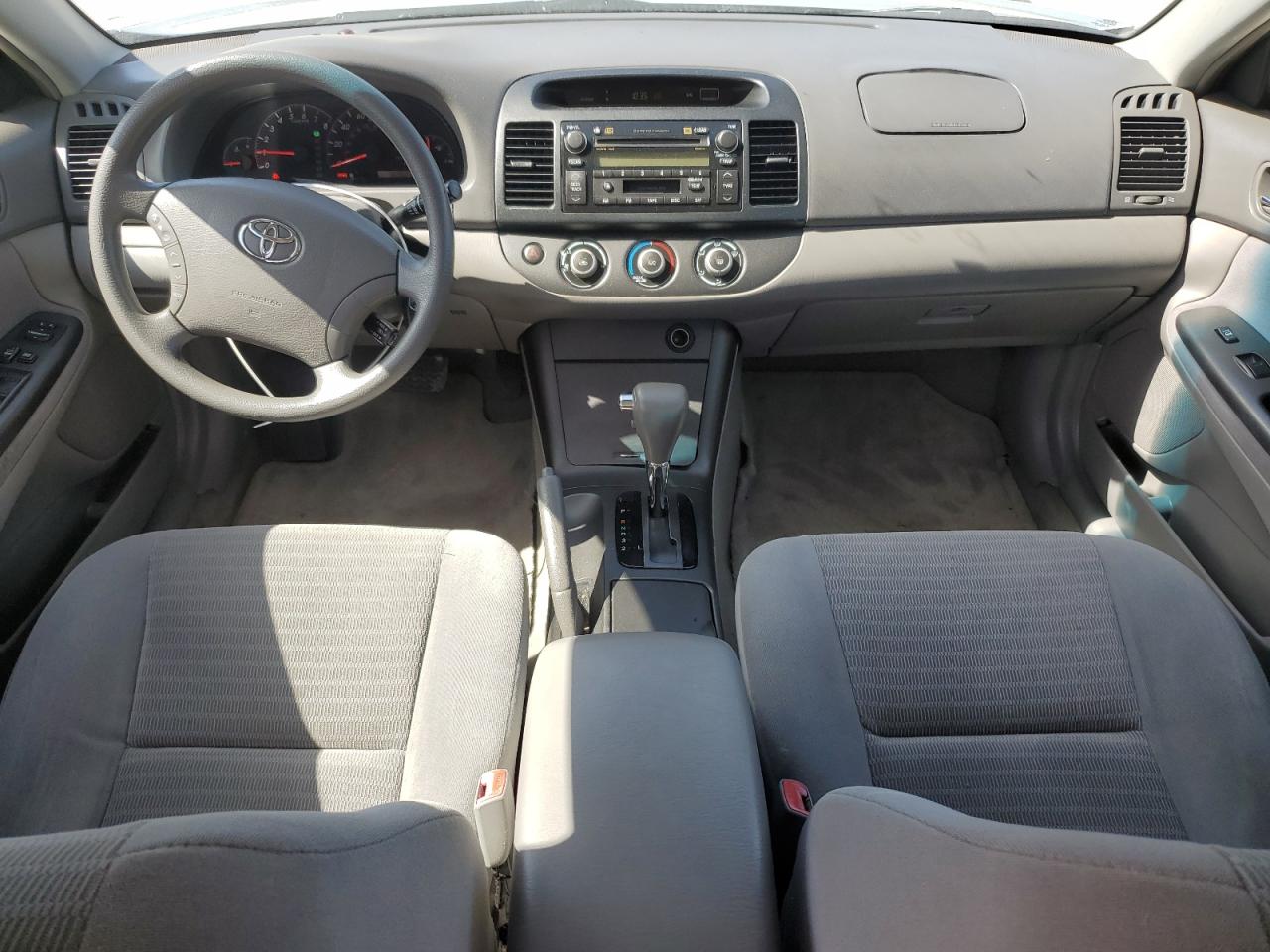 Toyota Camry le 2005