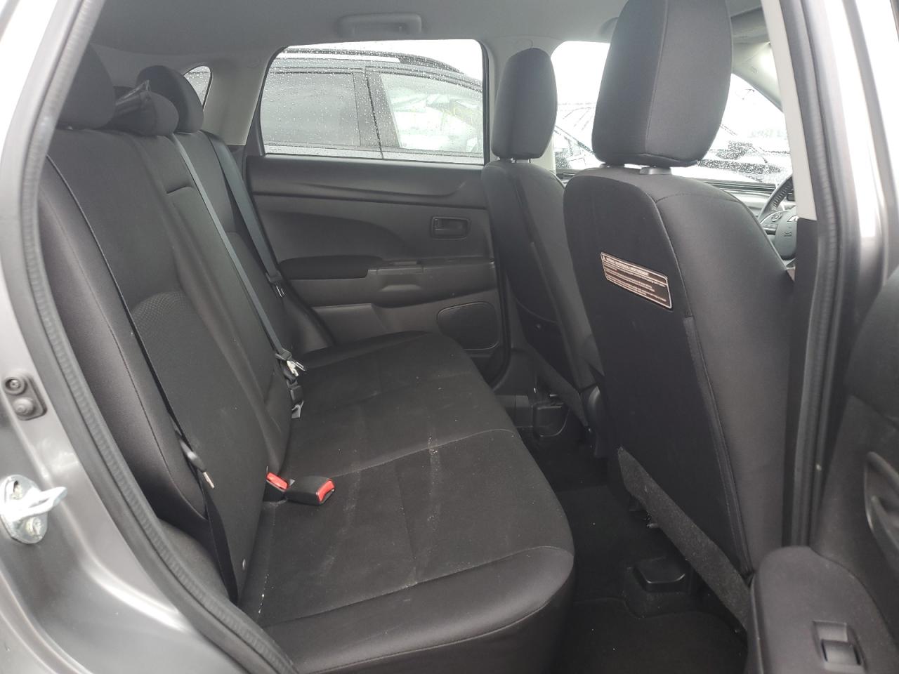 MITSUBISHI OUTLANDER ES