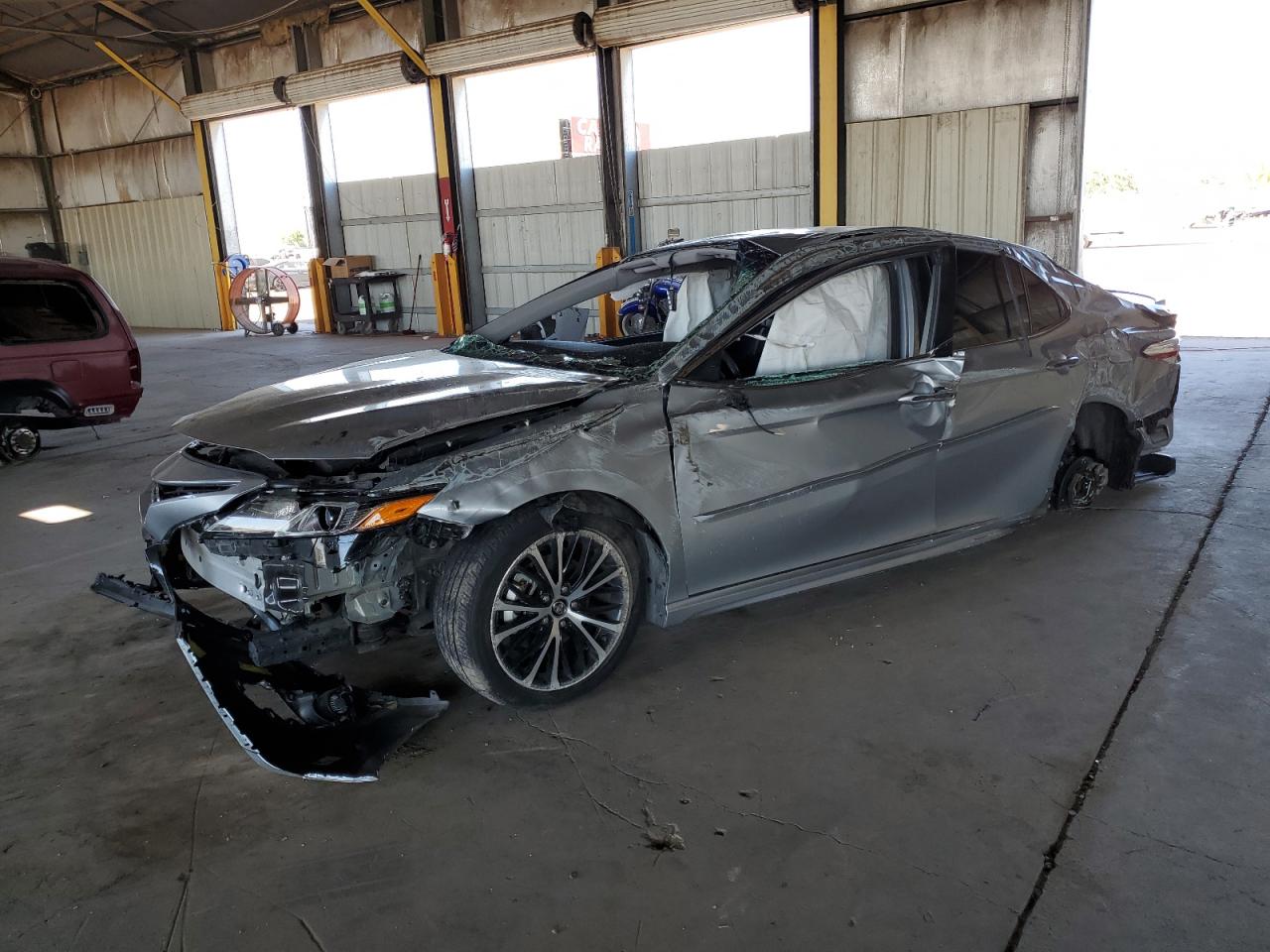 TOYOTA CAMRY SE