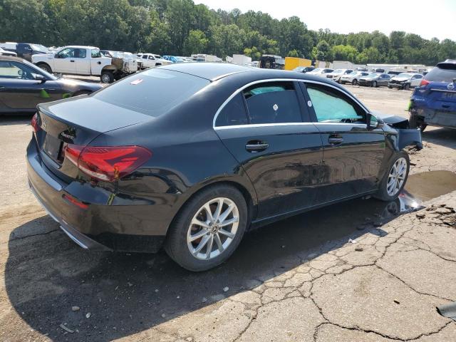 2019 MERCEDES-BENZ A 220 4MAT WDD3G4FB1KW026959