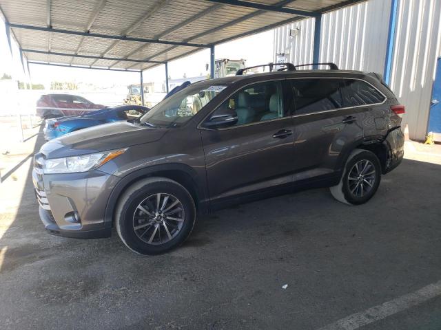 2019 TOYOTA HIGHLANDER - 5TDKZRFH1KS555300
