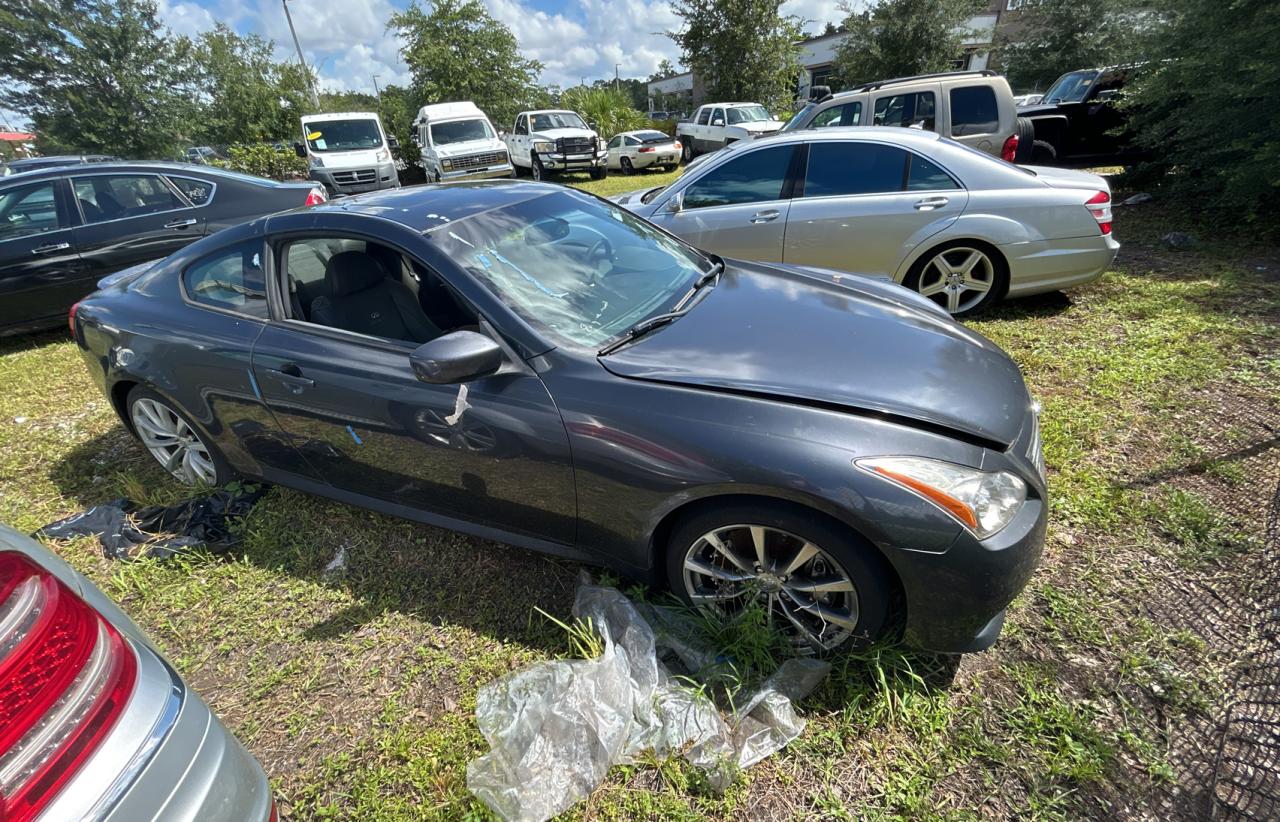 Infiniti G37 base 2008
