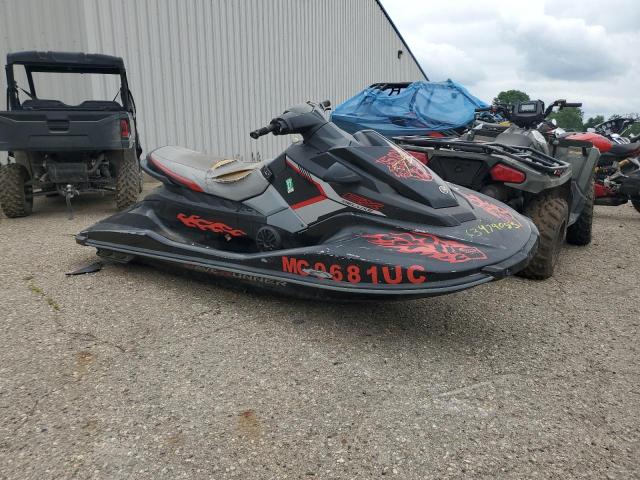 YAMAHA WAVERUNNER