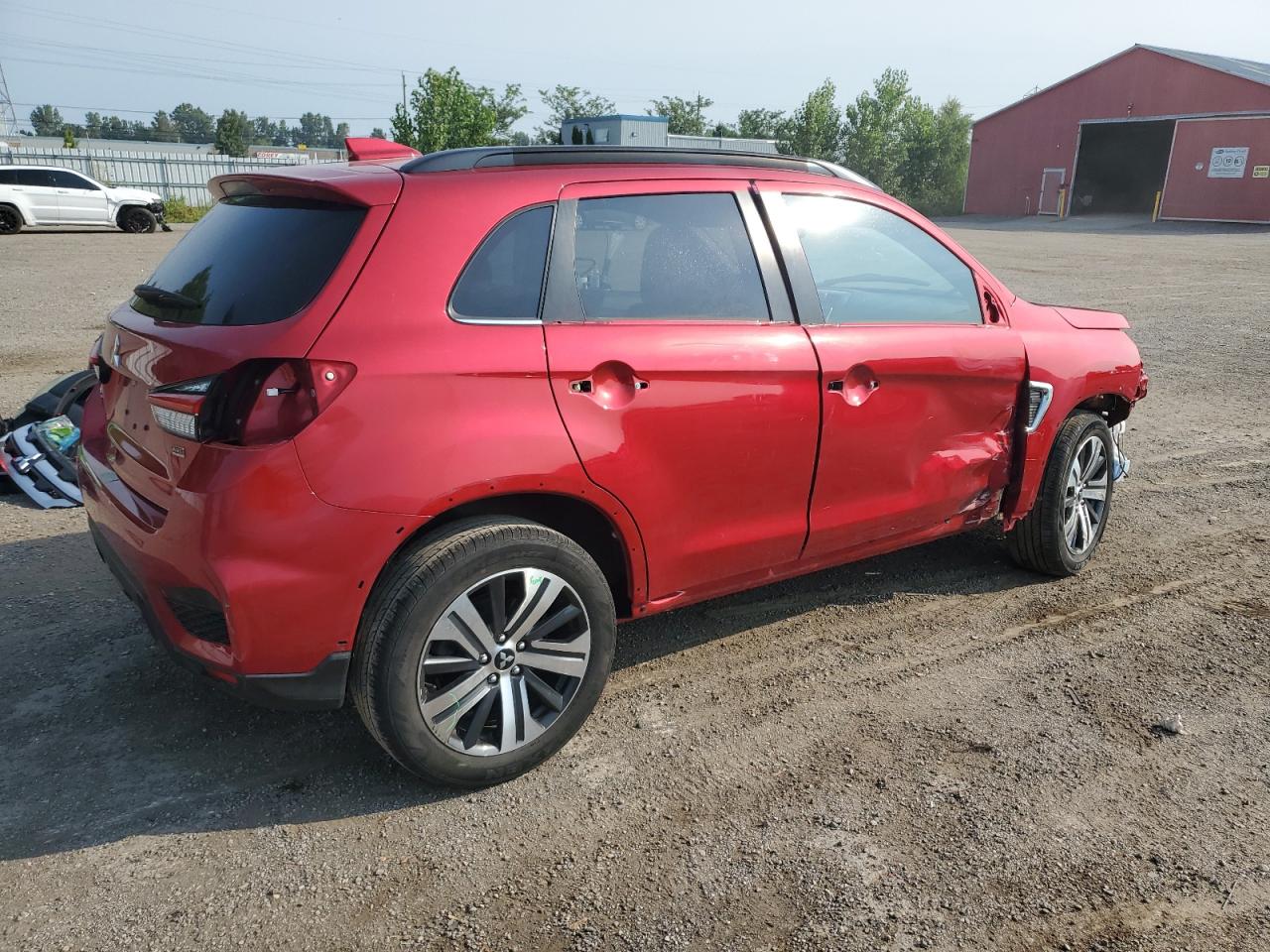 MITSUBISHI OUTLANDER SE